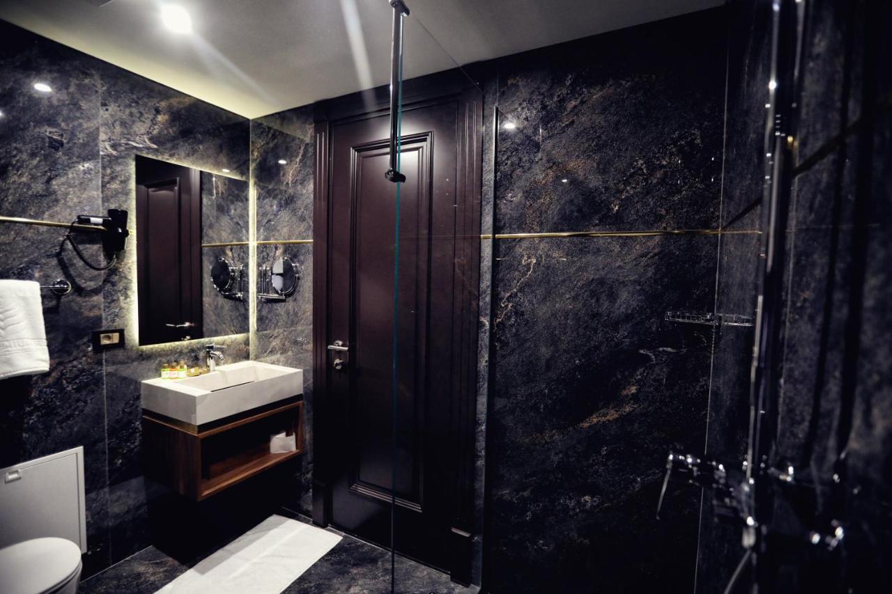 Luxury Premium Finese Hotel Golem  Exterior photo